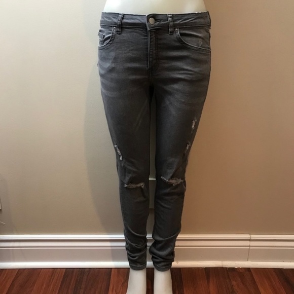 Grey Denim Distressed Denim Jean H&M 🤍 - Picture 6 of 9
